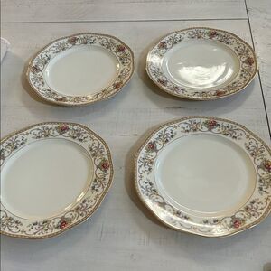 4 Baronet China Duchess Dinner Plates